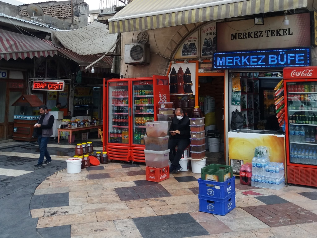 small kiosk selling beer in Sanliurfa | Turkey