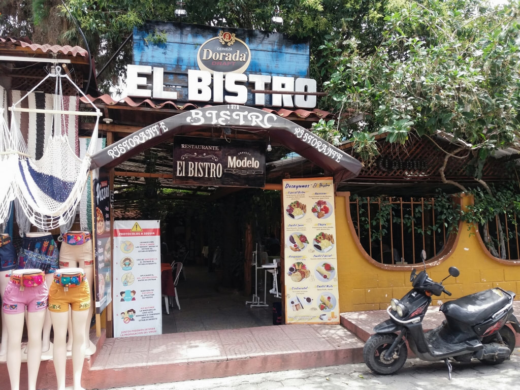 El Bistro restaurant in Panajachel, guatemala