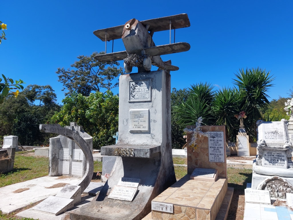 Enrico Massi memorial at the El Cementerio de Los Ilustres cemetery San Salvador