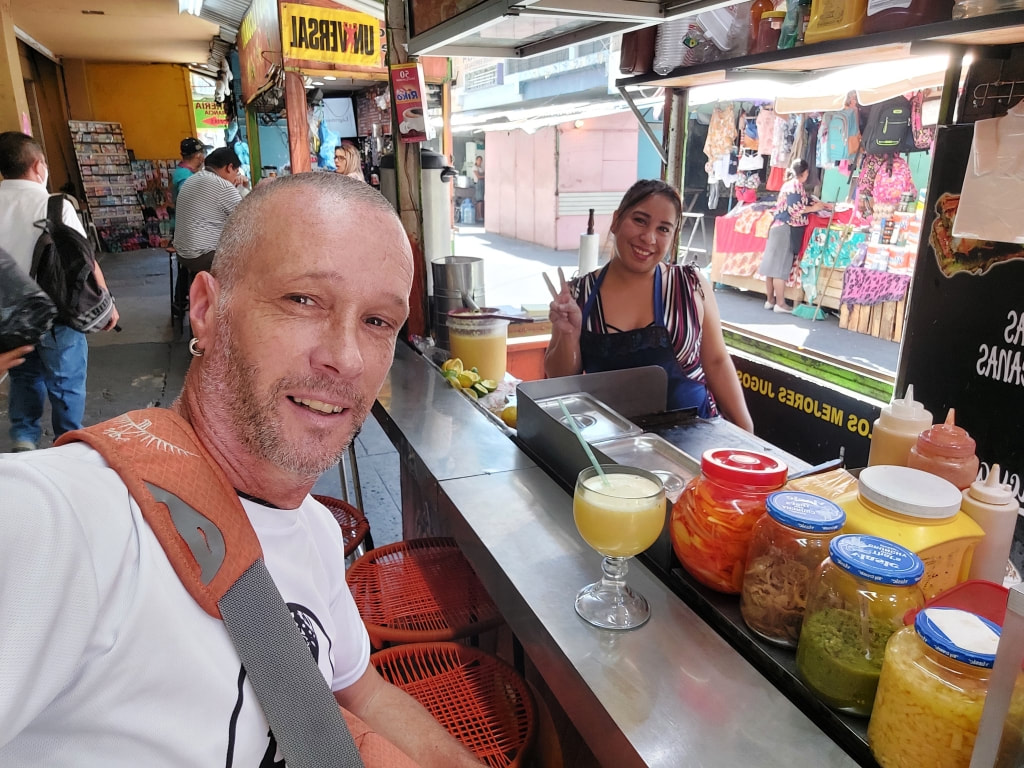 Fresh juice vendor in San salvador