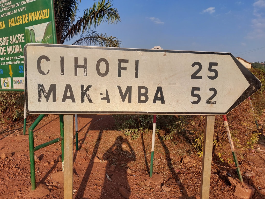Rutana to Makamba 52 km road sign
