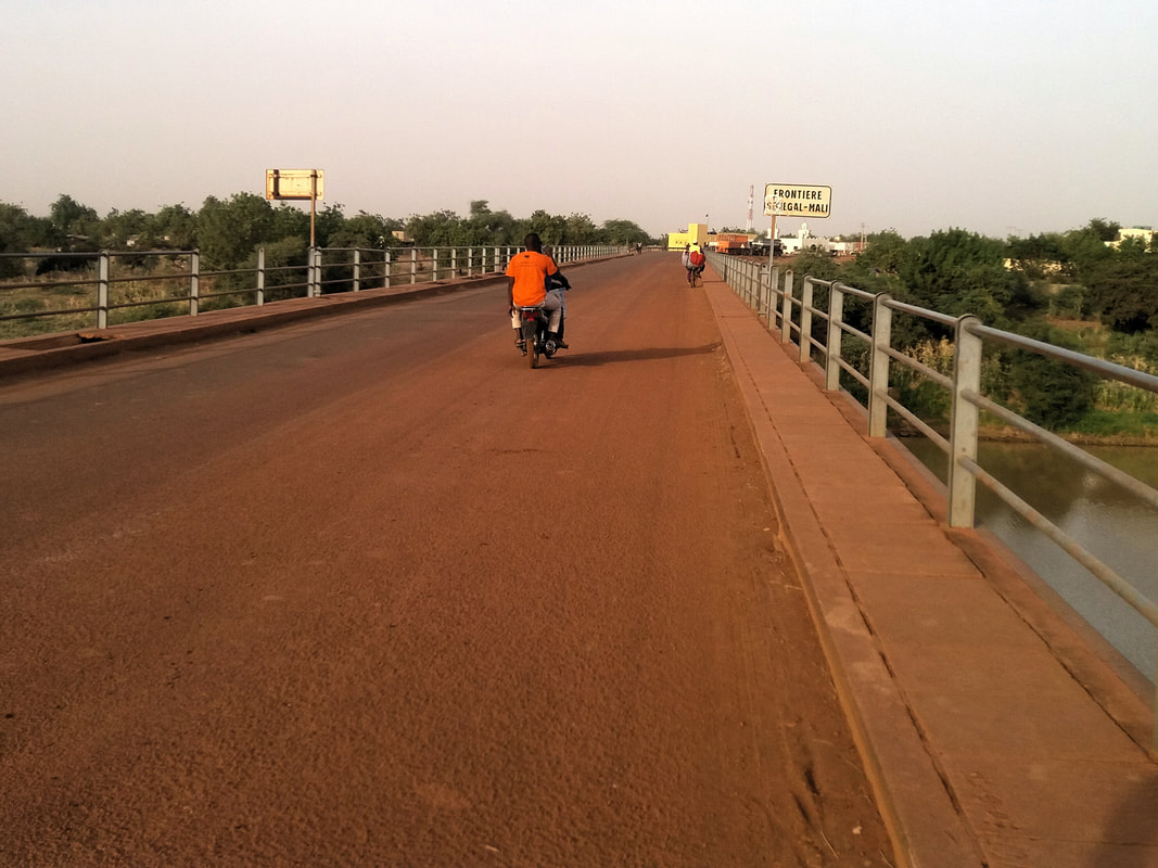 Bridge between Senegal and Mali at Kidira / Diboli