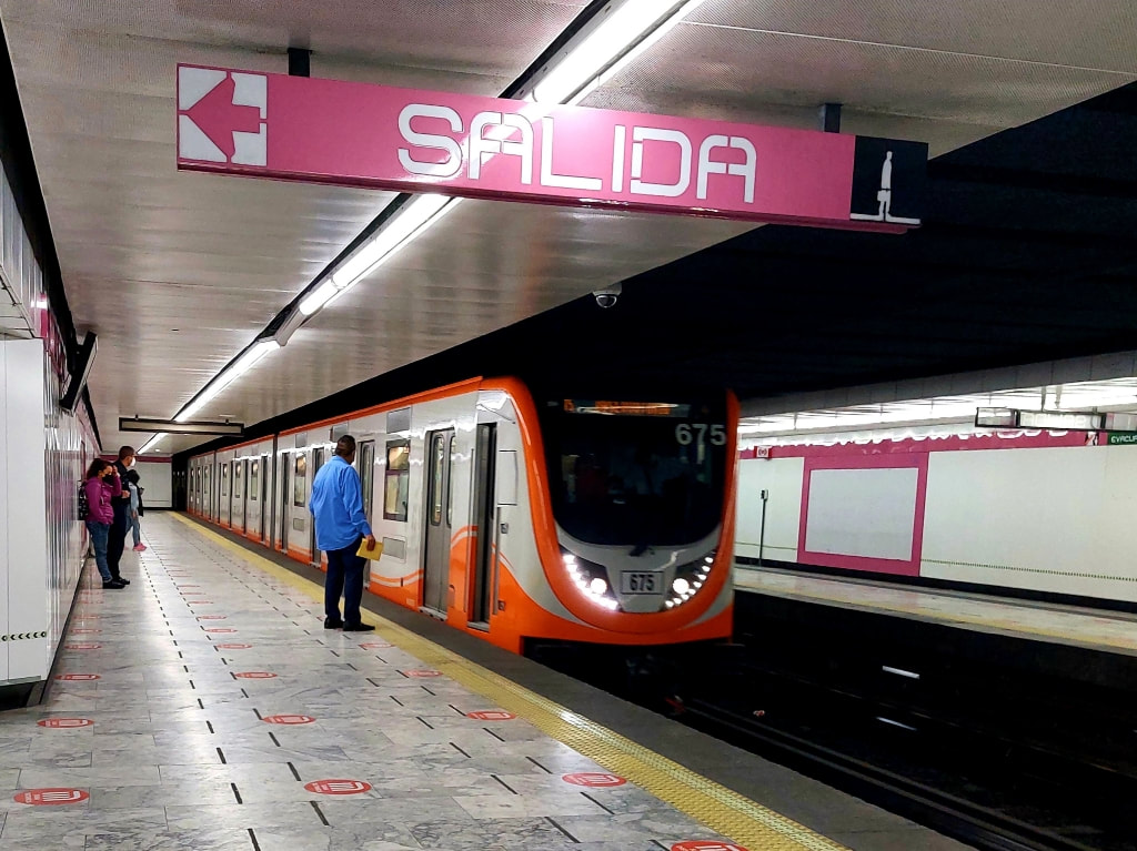 The Metro at Cuauhtémoc Station in Mexico City