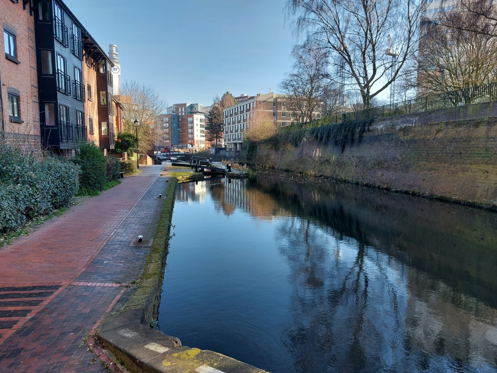 Birmingham and Fazeley Canal to Aston Junction