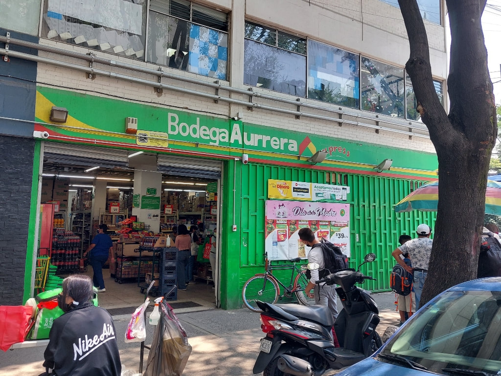 Bodega Aurrera supermarket mexico city