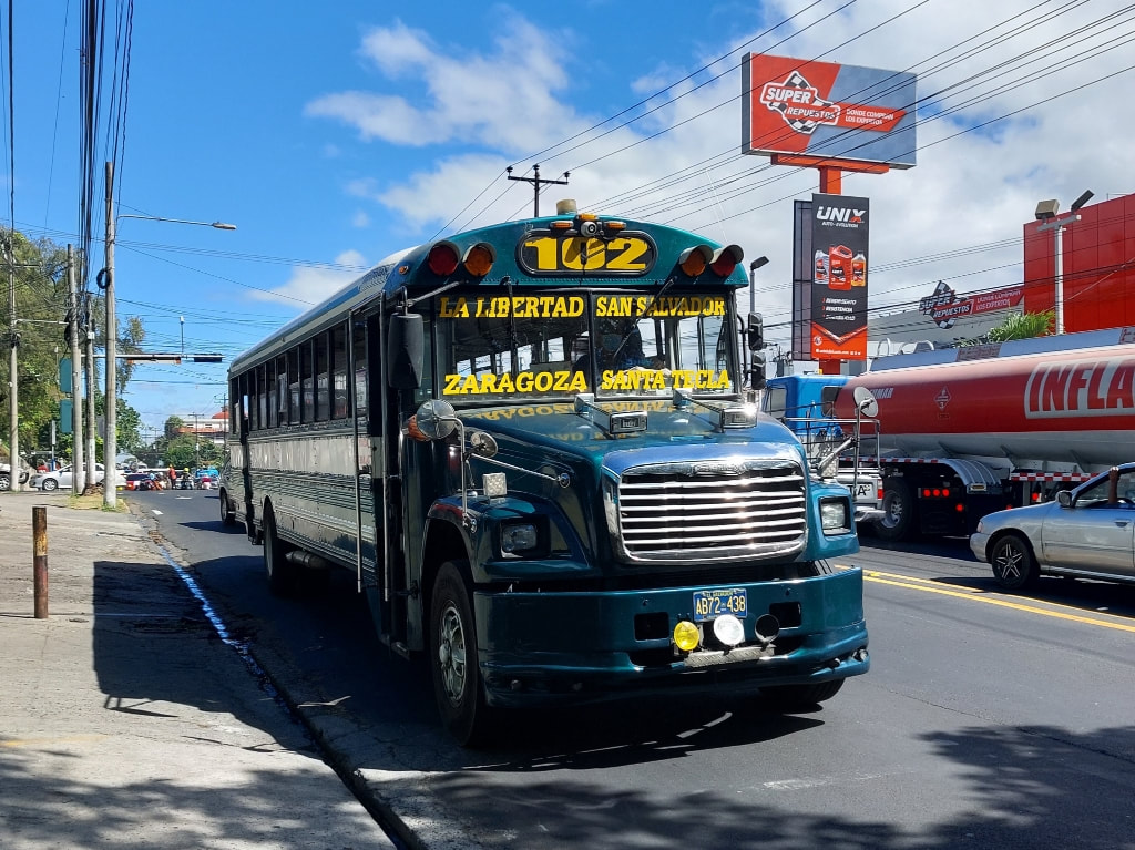 San Salvador to La Libertad by Chicken Bus 102