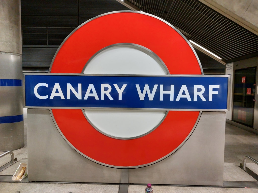 Canary Wharf underground sign