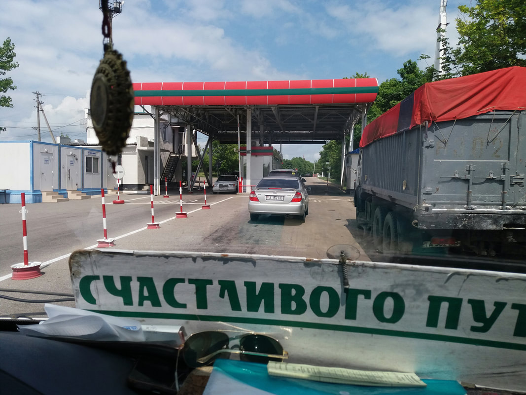 check point Tiraspol/Bender to Chisinau road