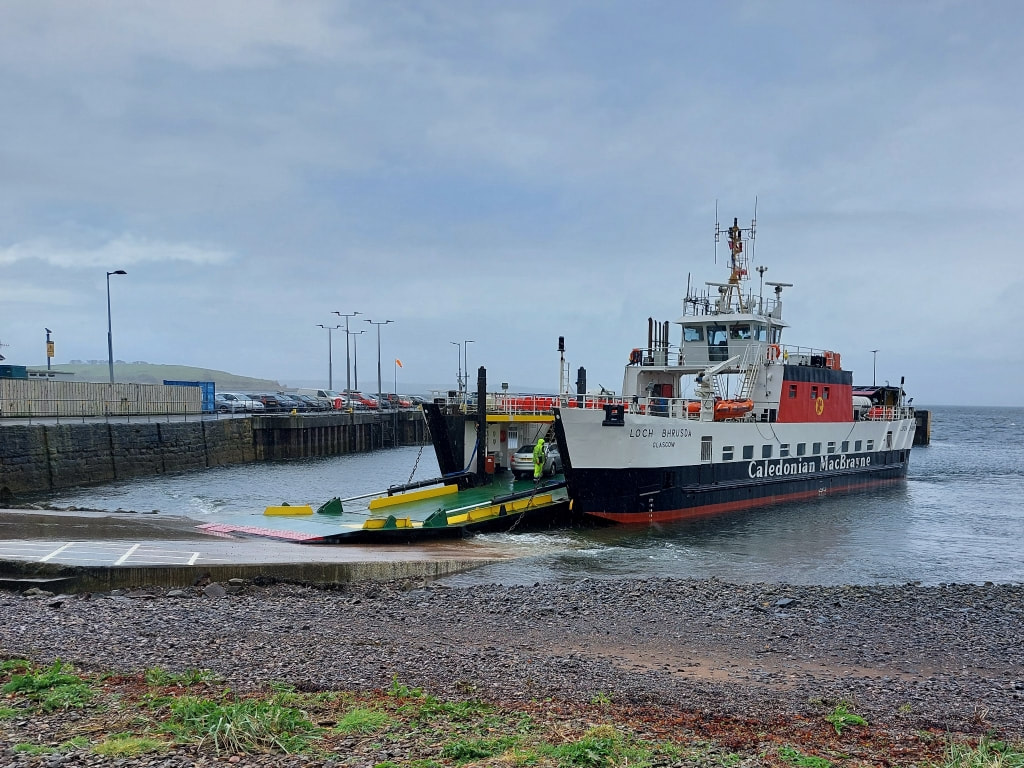 Caledonian MacBrayne ferry fro largs to Cumbrae