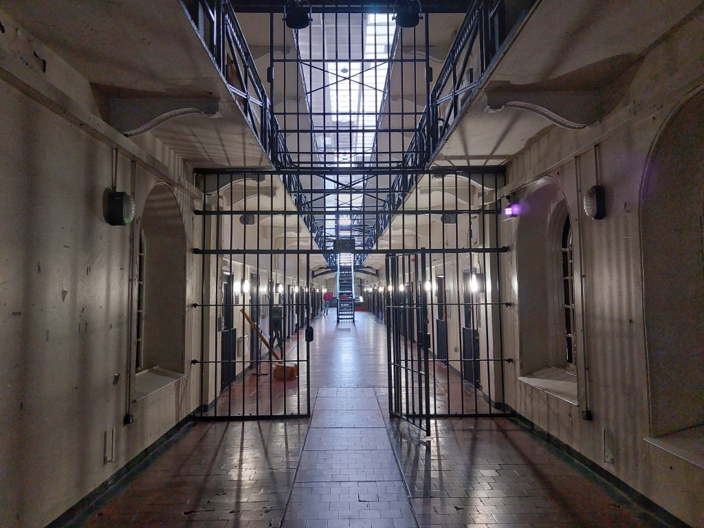 Backpacking Northern Ireland - The Crumlin Road Gaol Experience