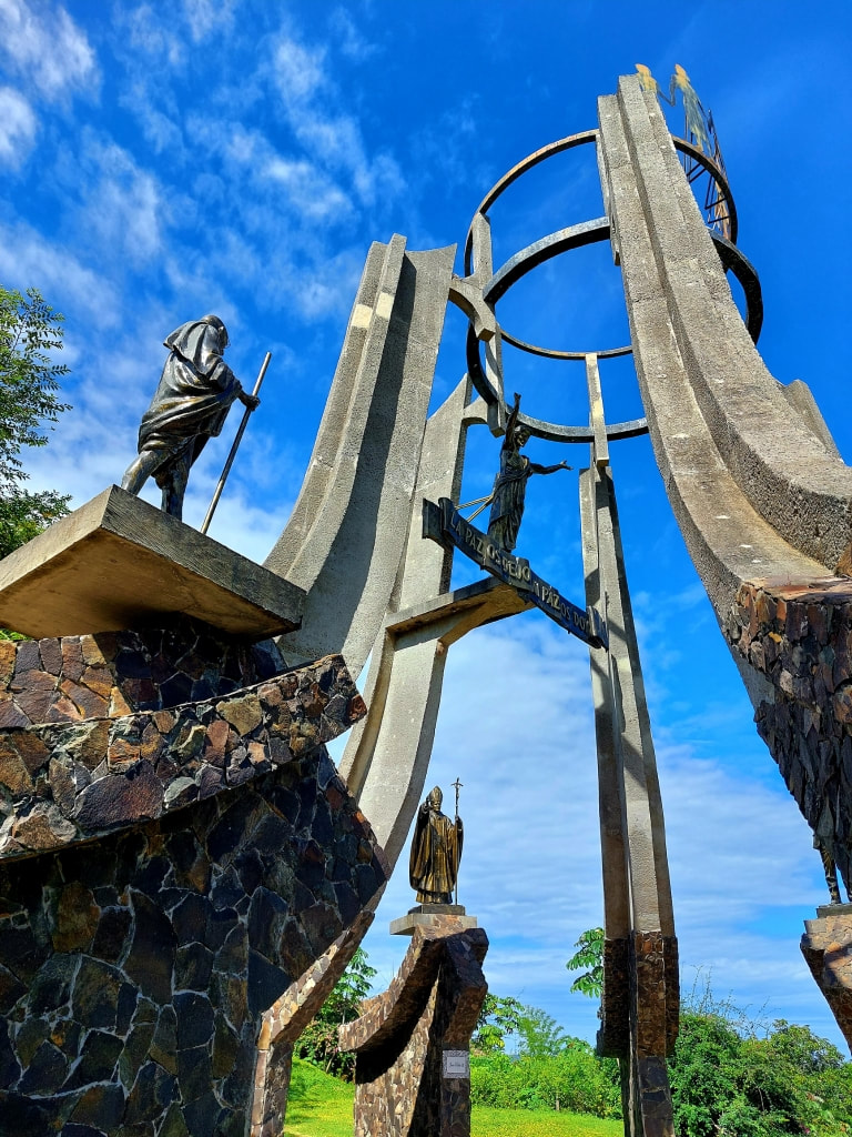 Monumento De La Paz y la Reconciliación