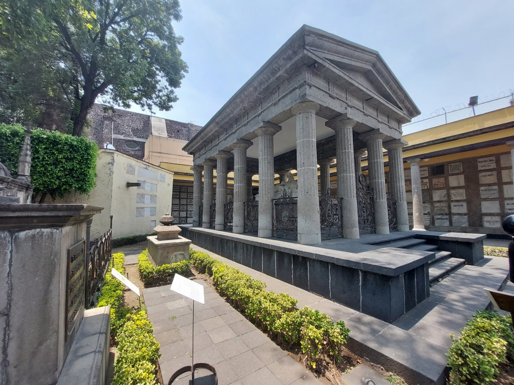 Museo Panteon de San Fernando Free Museums in Mexico City
