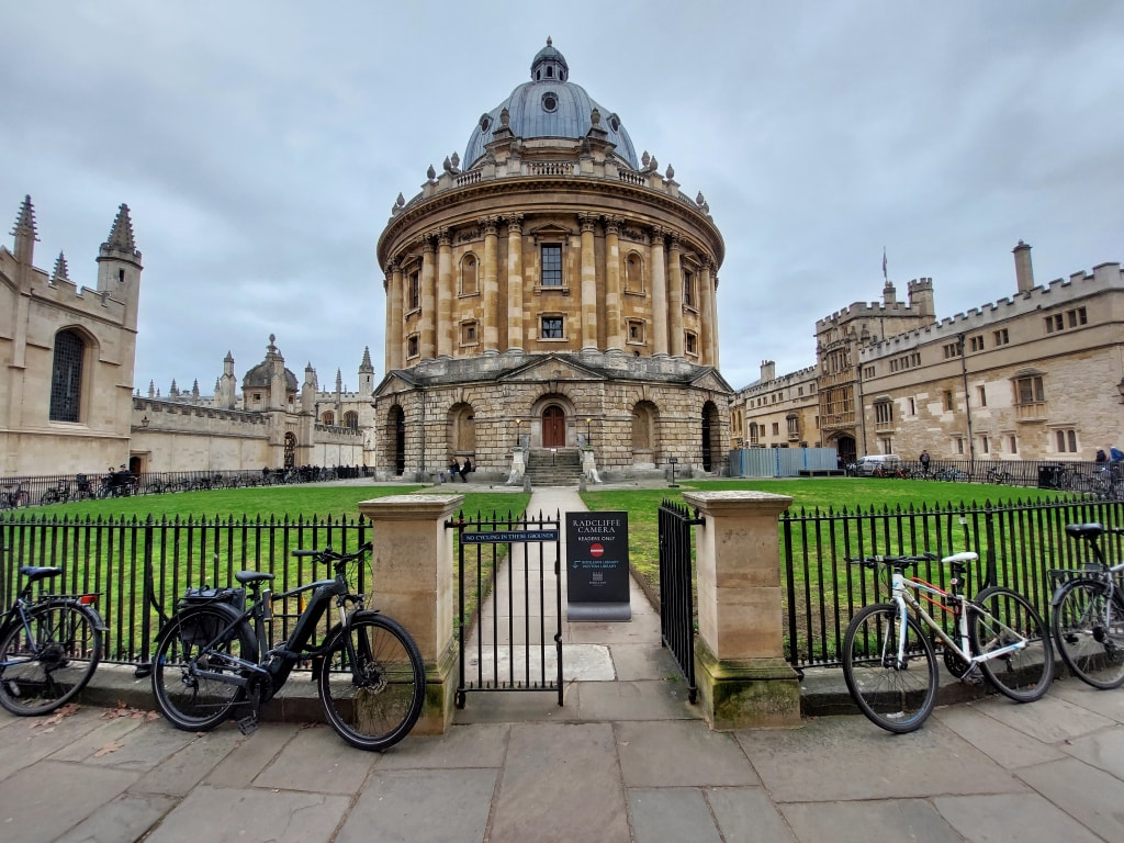 Backpacking in the United Kingdom - Top Things to See in Oxford