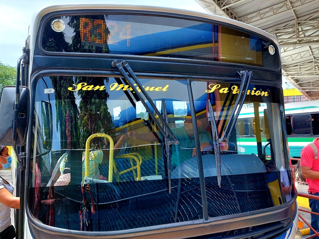 How to get from San Miguel to La Union by bus