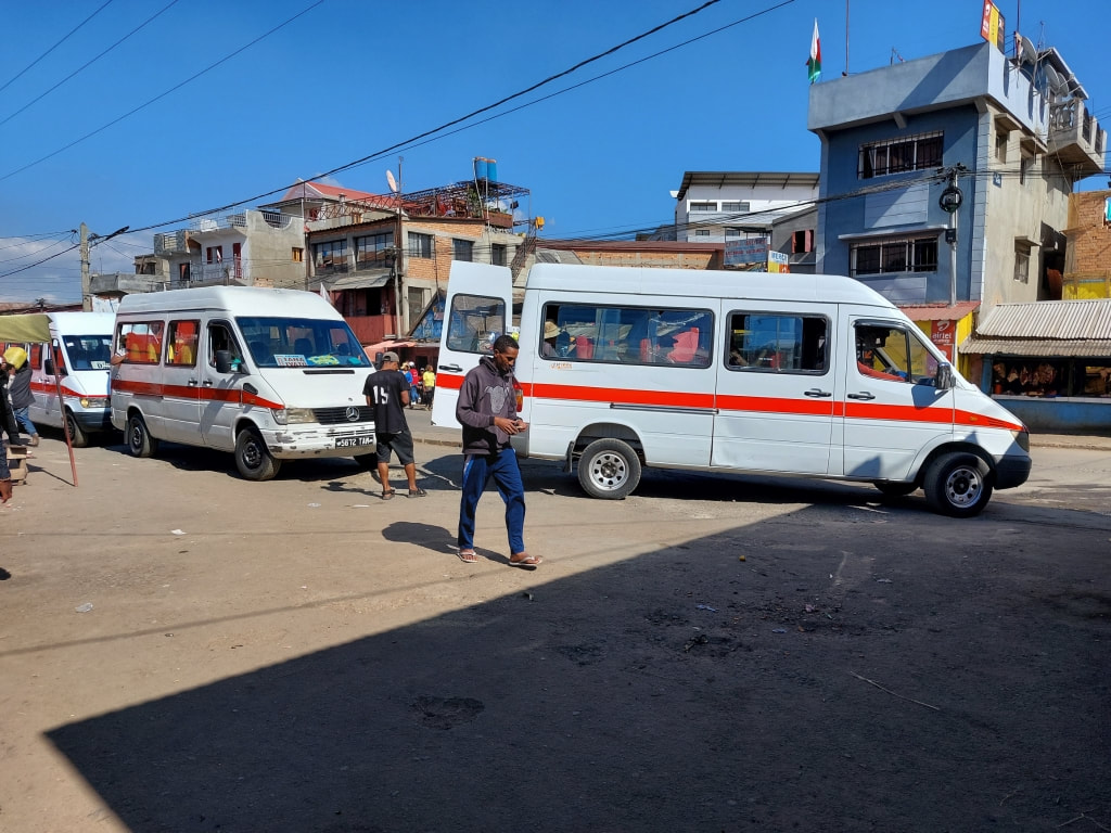 Taxi-Brousse Antananarivo