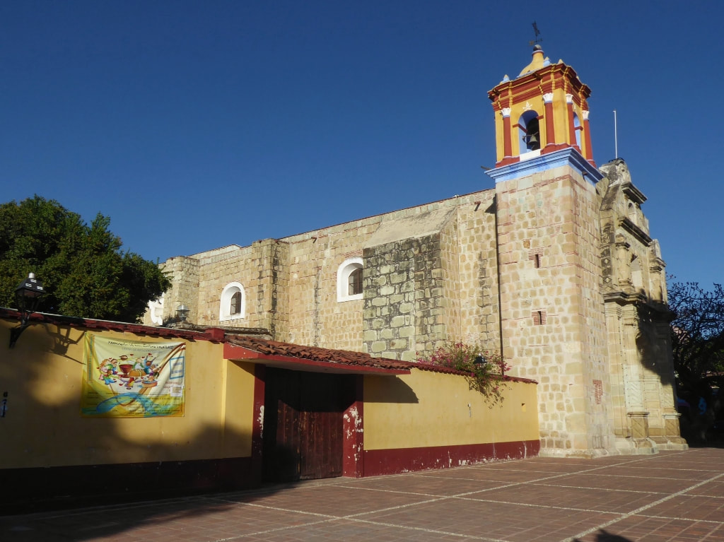 Templo de San Matías Jalatlaco