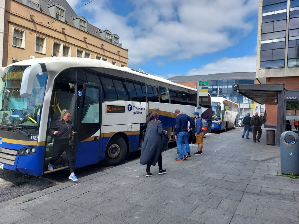 Border Crossing: Northern Ireland to the Republic of Ireland (Belfast to Dublin) by bus