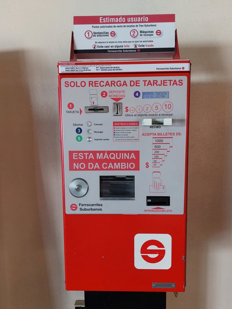 Recarga de Tarjetas ticket machines Tren Suburbano