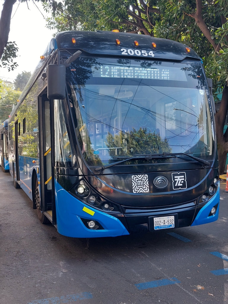 How to Travel by Trolleybus in Mexico City