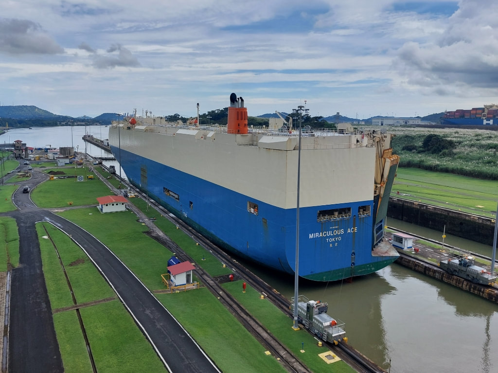 Miraculous ACE, a Japanese-registered vehicle carrier leaving the Miraflores lock