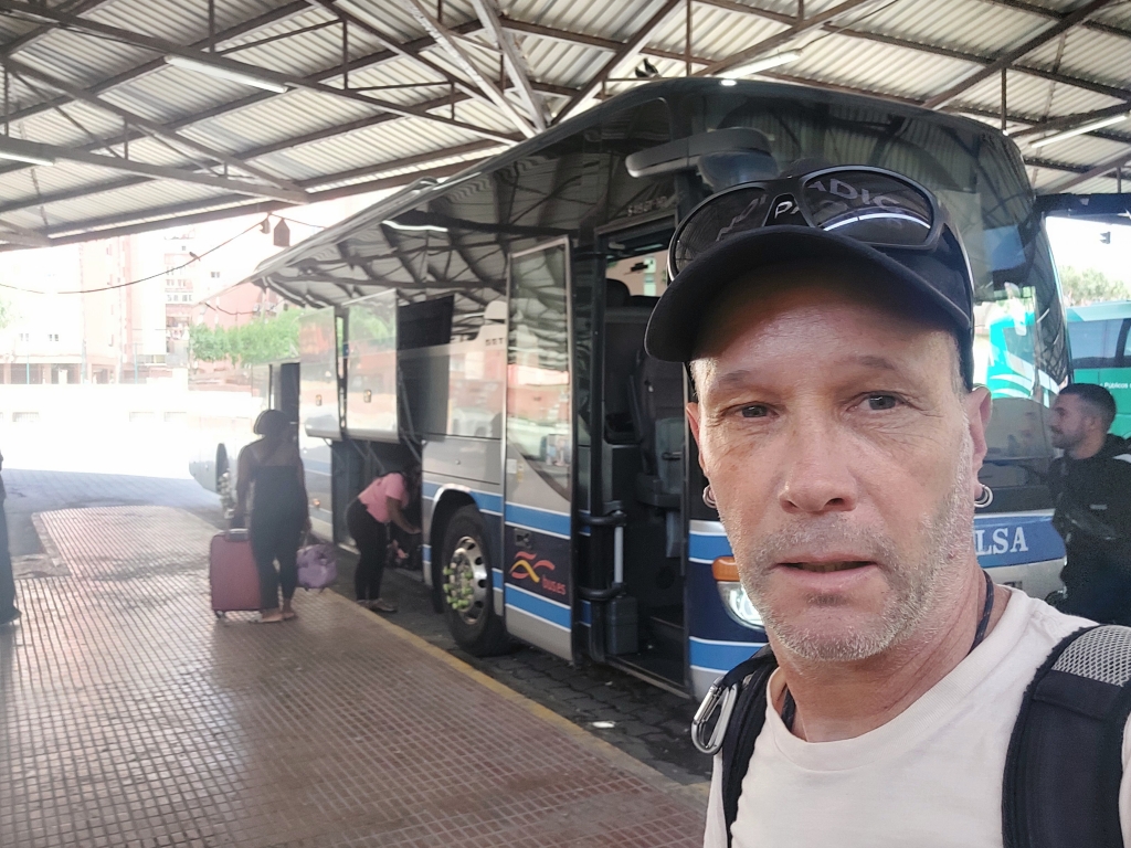 arrival at the La Linea de la Concepcion bus station