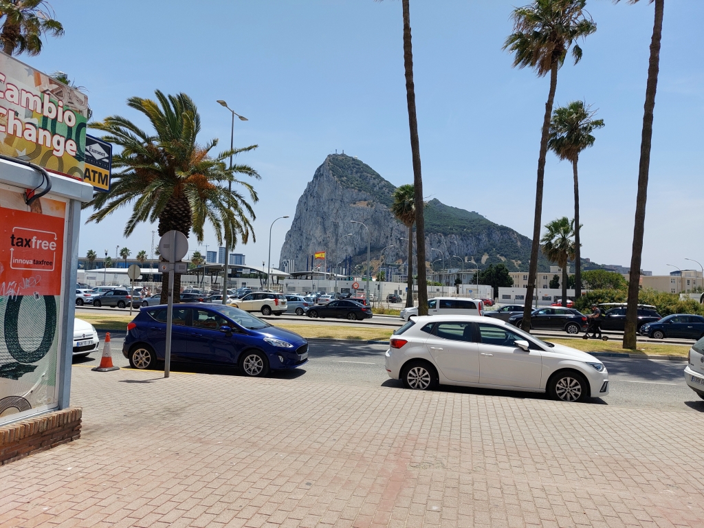 walking through La Linea de la Concepcion to Gibraltar