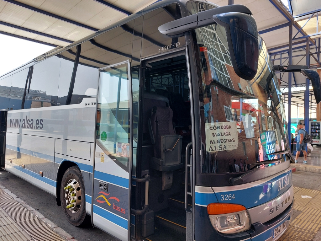 bus from Malaga to La Linea de la Concepcion