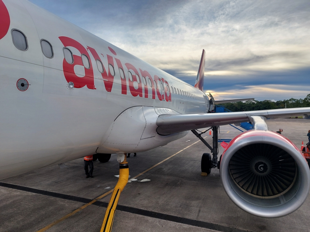 Avianca flight AV9491 in Leticia