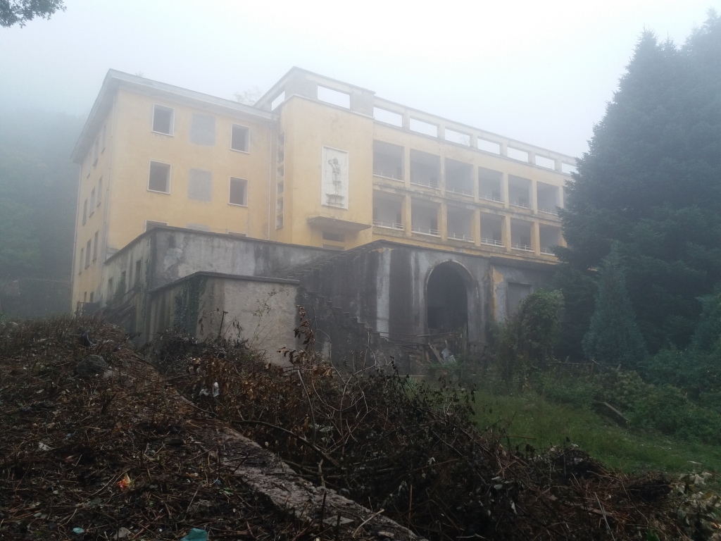 Derelict vila Dajti Tirana
